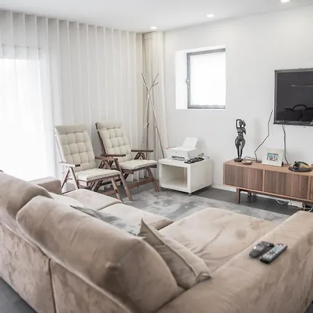 Casa Do Bosque Farm stay Barcelos